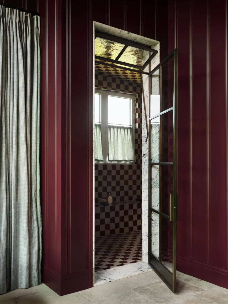 entré douche carreaux de la maison de montagne de kendall jenner