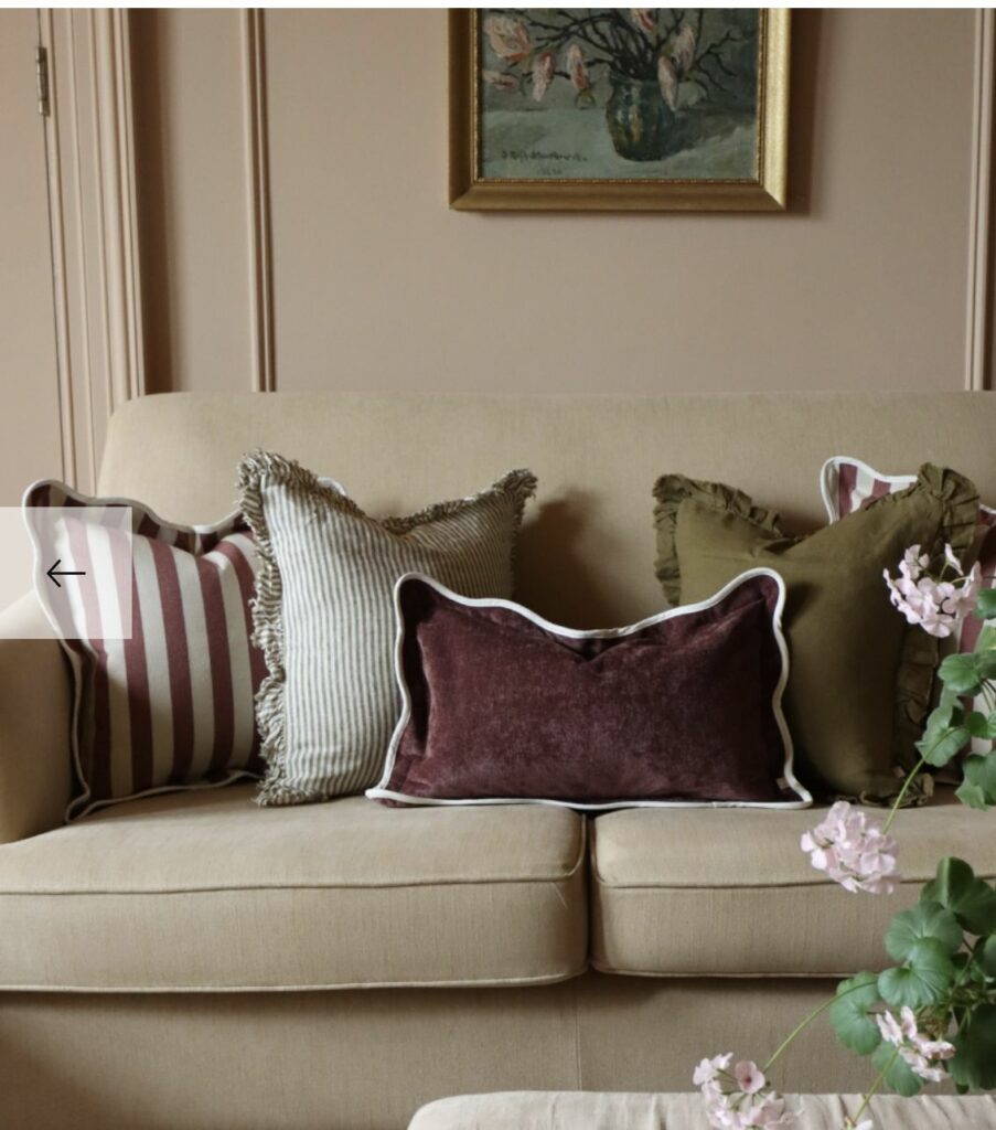 Associer motifs et imprimés en décoration intérieure: échelles et contrastes maîtrisés